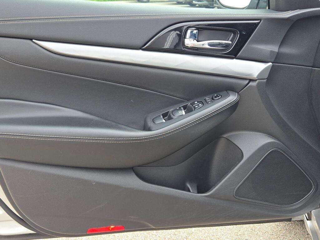 used 2023 Nissan Maxima car, priced at $23,900