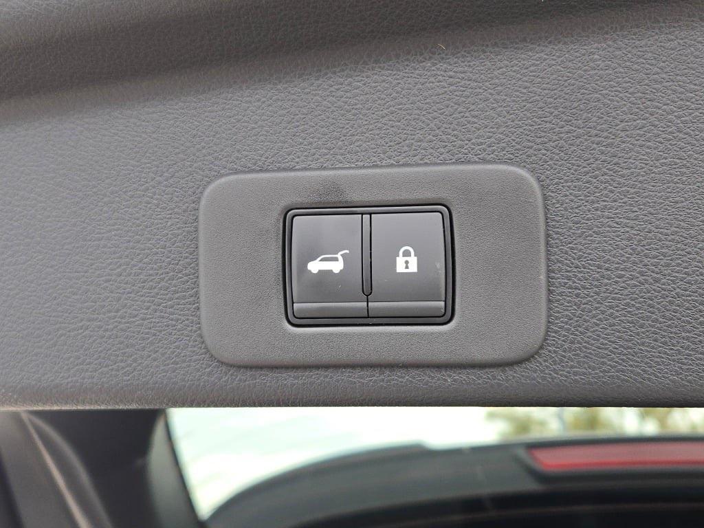 used 2025 Nissan Murano car, priced at $38,900