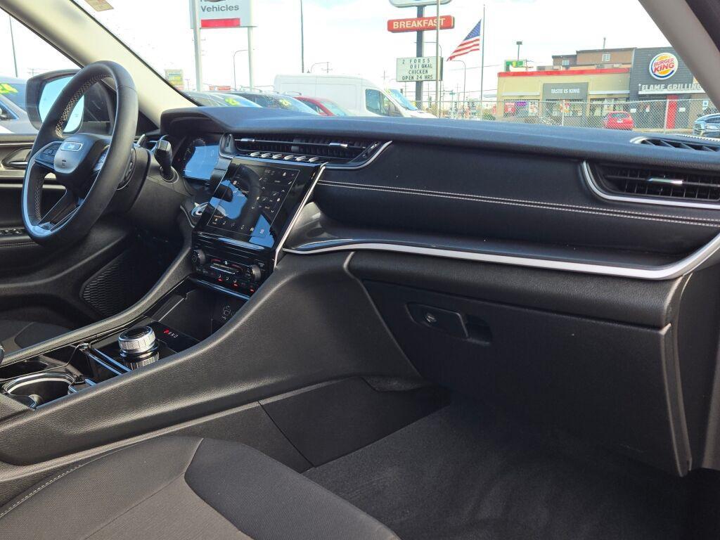 used 2023 Jeep Grand Cherokee car, priced at $29,900