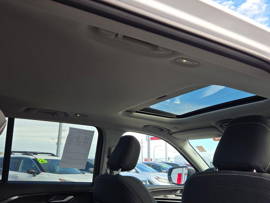 used 2023 Jeep Grand Cherokee car, priced at $29,900