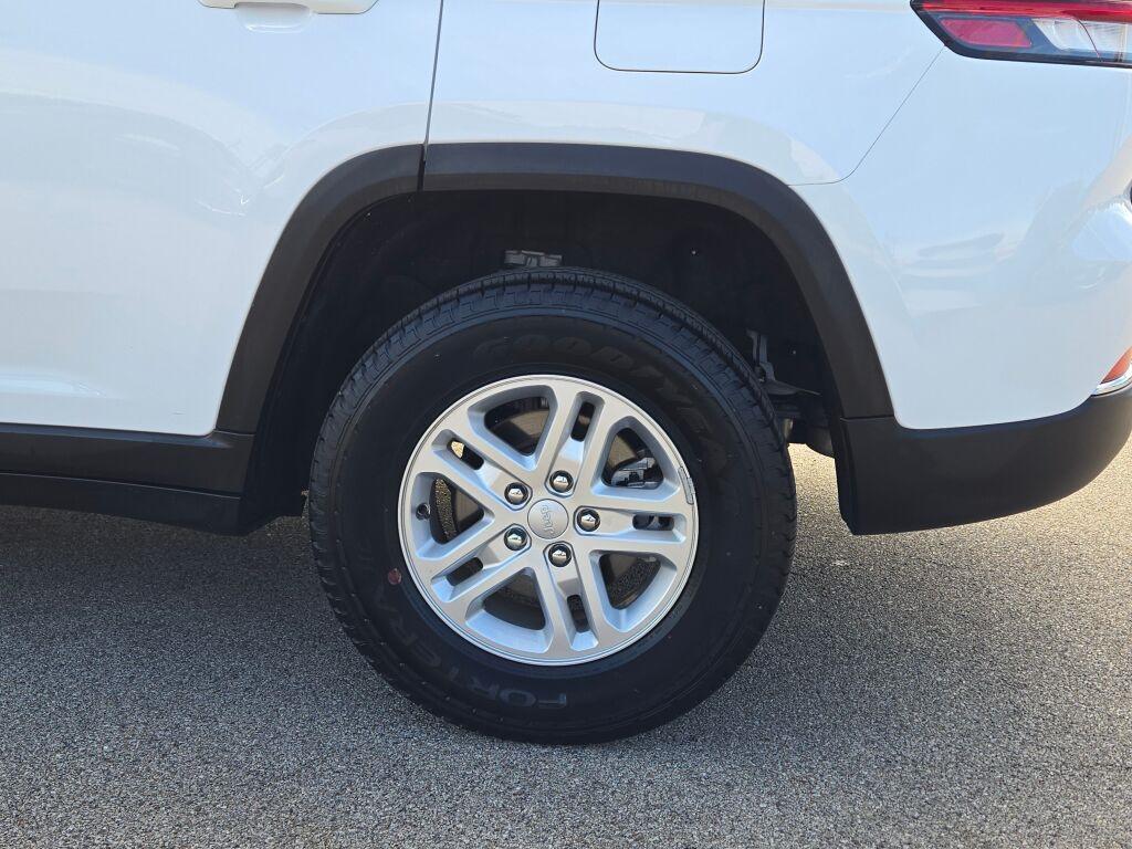 used 2023 Jeep Grand Cherokee car, priced at $29,900