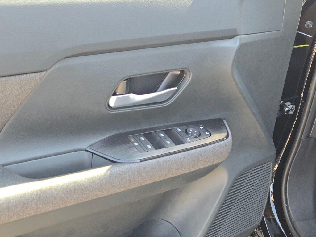 new 2026 Nissan Kicks car, priced at $29,390