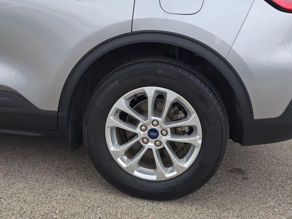 used 2022 Ford Escape car, priced at $20,000