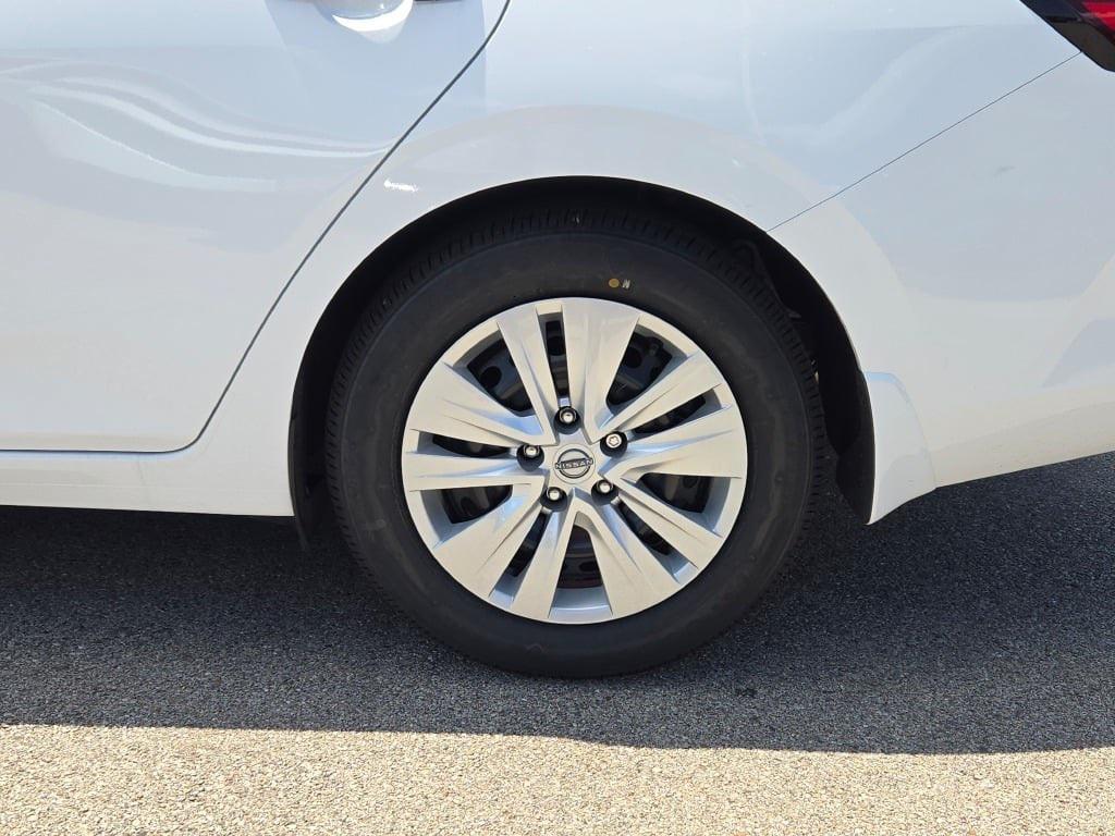 new 2025 Nissan Sentra car, priced at $23,335