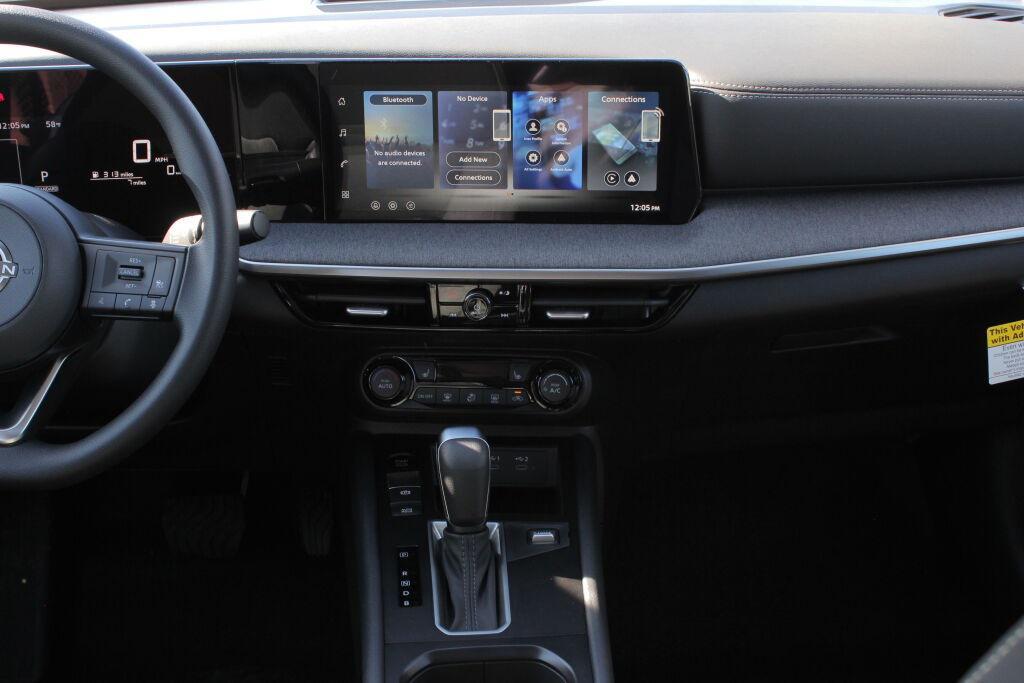 new 2026 Nissan Kicks car, priced at $29,025