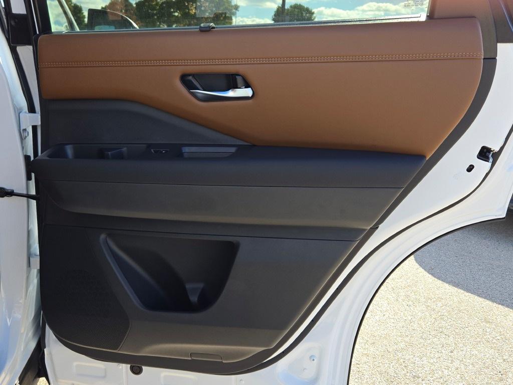 new 2025 Nissan Pathfinder car, priced at $53,950