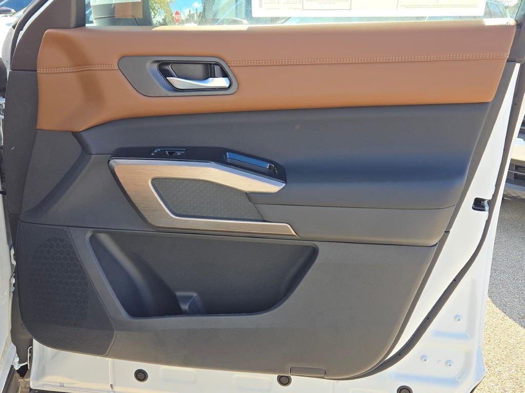 new 2025 Nissan Pathfinder car, priced at $53,950