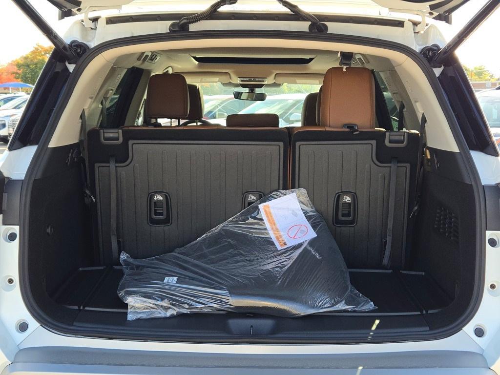 new 2025 Nissan Pathfinder car, priced at $53,950