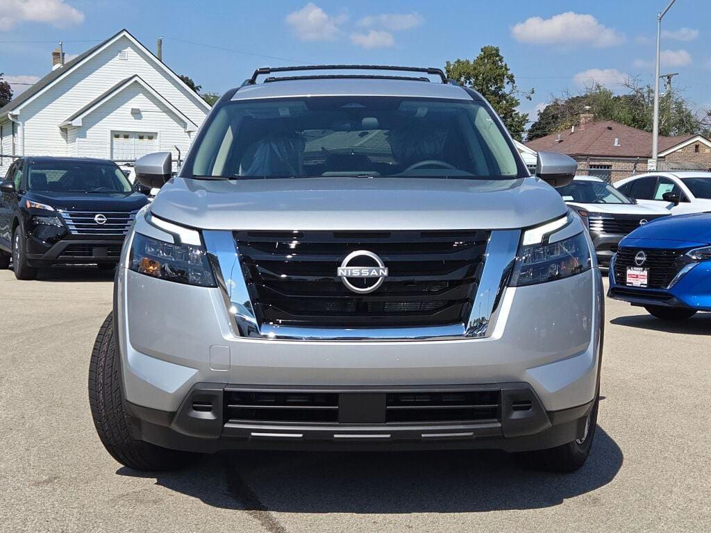 new 2025 Nissan Pathfinder car, priced at $43,775