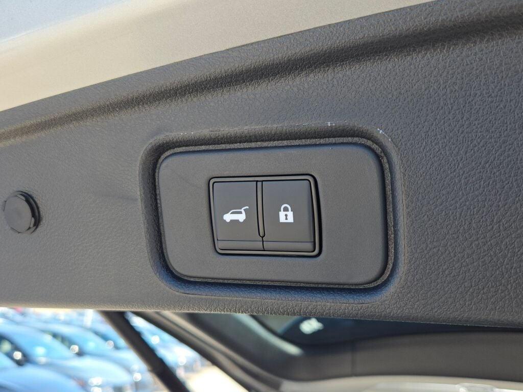 new 2025 Nissan Pathfinder car, priced at $43,775