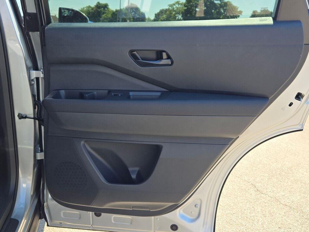 new 2025 Nissan Pathfinder car, priced at $43,775