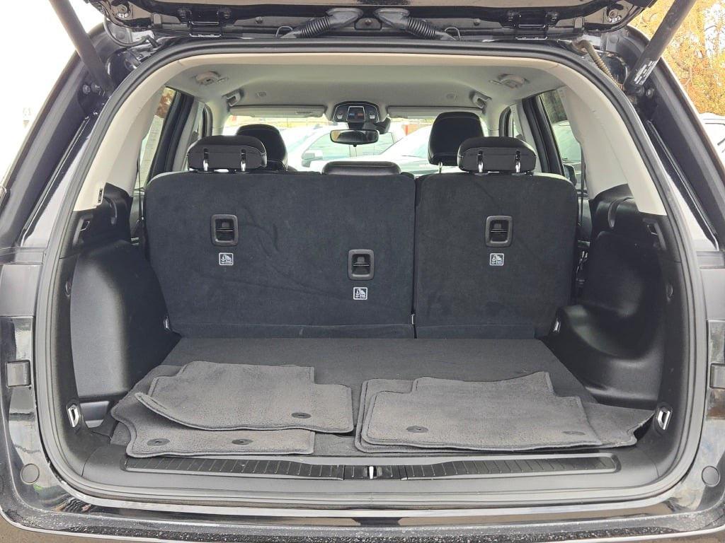 used 2023 Jeep Grand Cherokee car, priced at $33,000