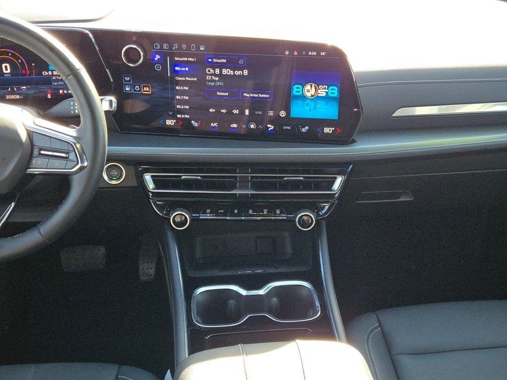 used 2025 Chevrolet Traverse car, priced at $39,000