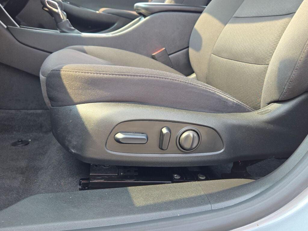 used 2023 Chevrolet Malibu car, priced at $19,000