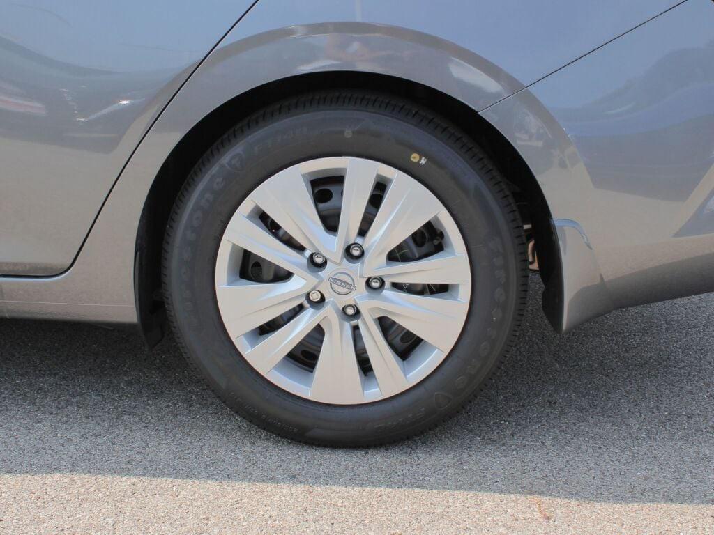 new 2025 Nissan Sentra car, priced at $23,255