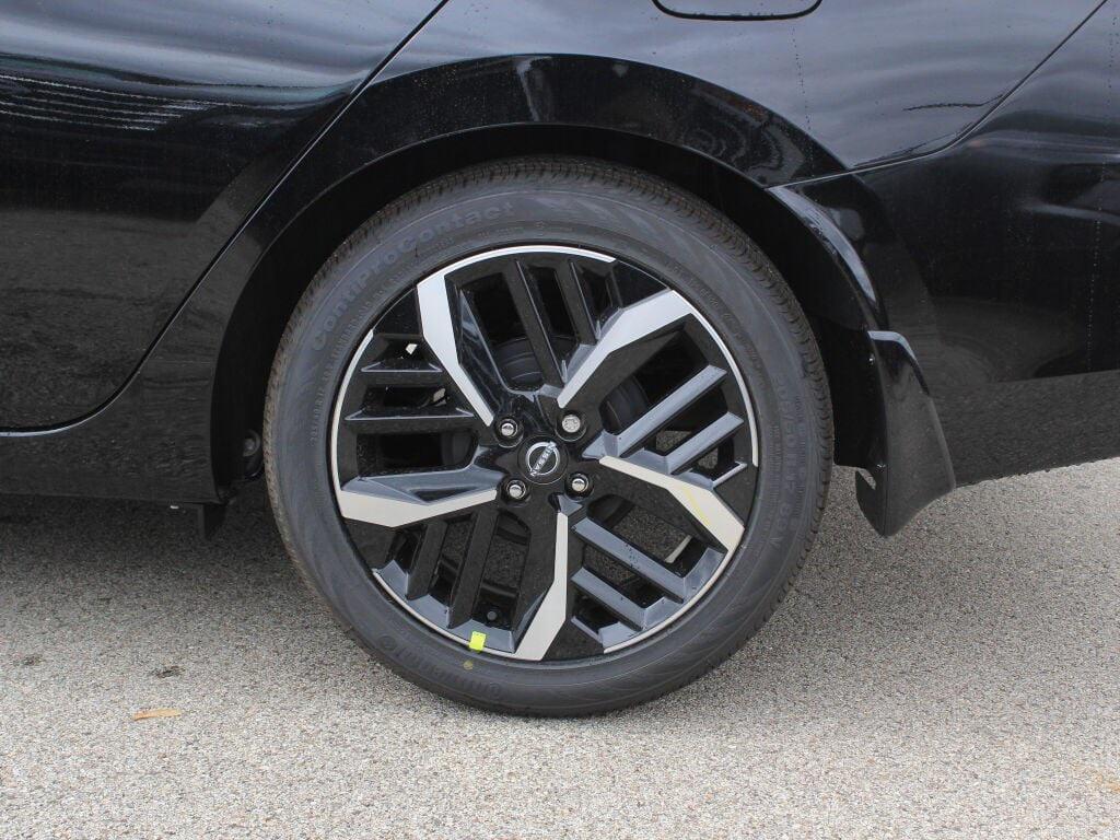 new 2025 Nissan Versa car, priced at $23,085