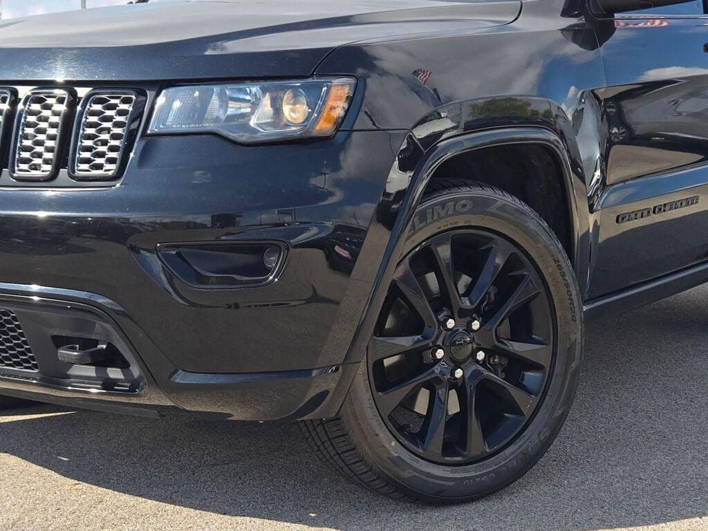 used 2021 Jeep Grand Cherokee car, priced at $25,000