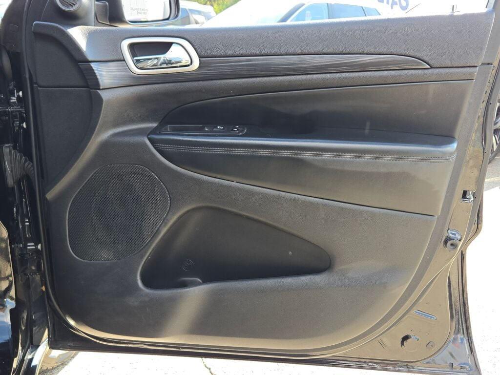 used 2021 Jeep Grand Cherokee car, priced at $25,000