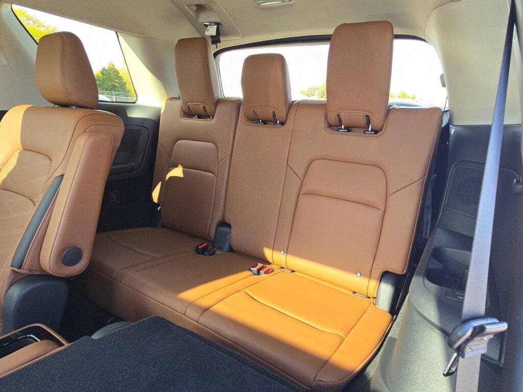 new 2025 Nissan Pathfinder car, priced at $55,205