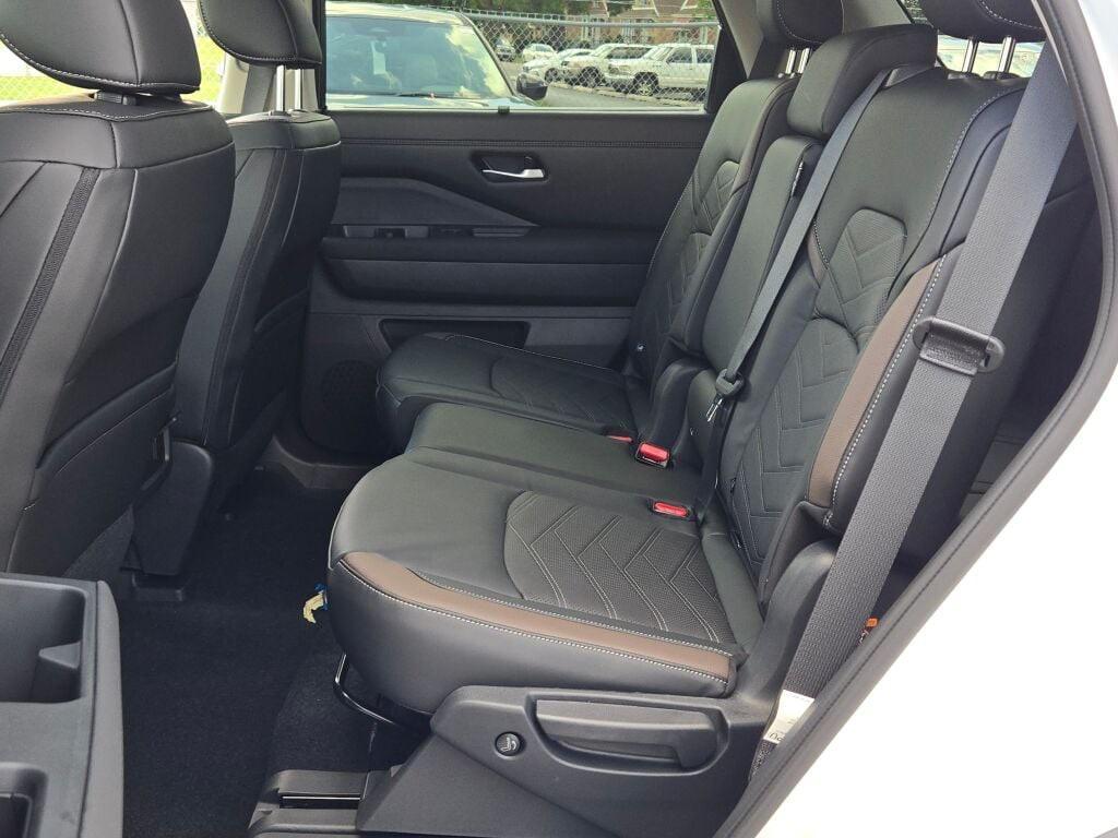 new 2025 Nissan Pathfinder car, priced at $54,500