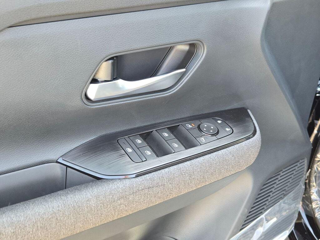 new 2026 Nissan Kicks car, priced at $29,390