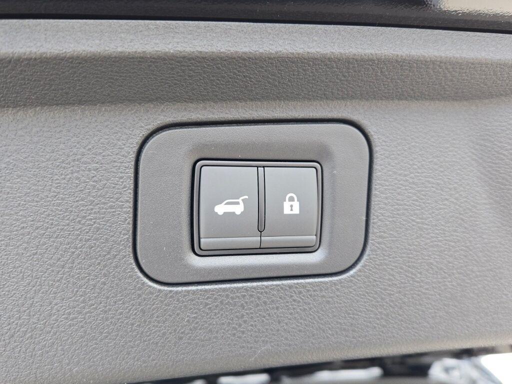 new 2025 Nissan Armada car, priced at $72,254