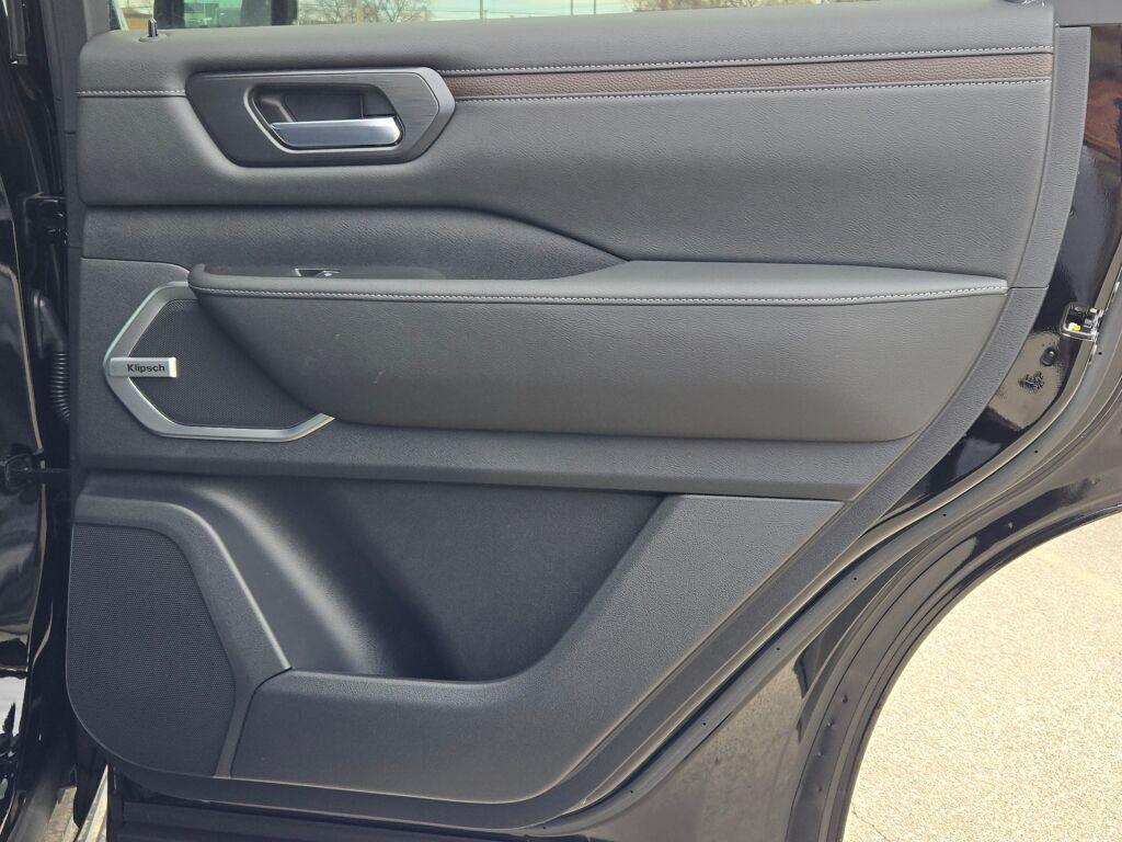 new 2025 Nissan Armada car, priced at $72,254