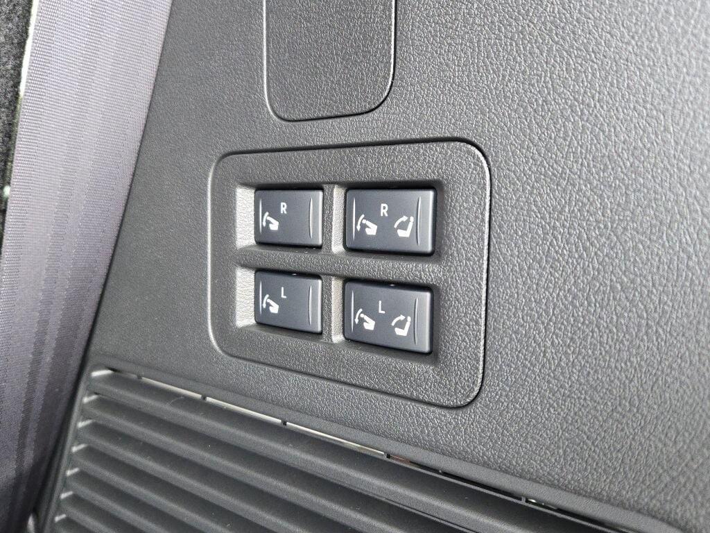 new 2025 Nissan Armada car, priced at $72,254