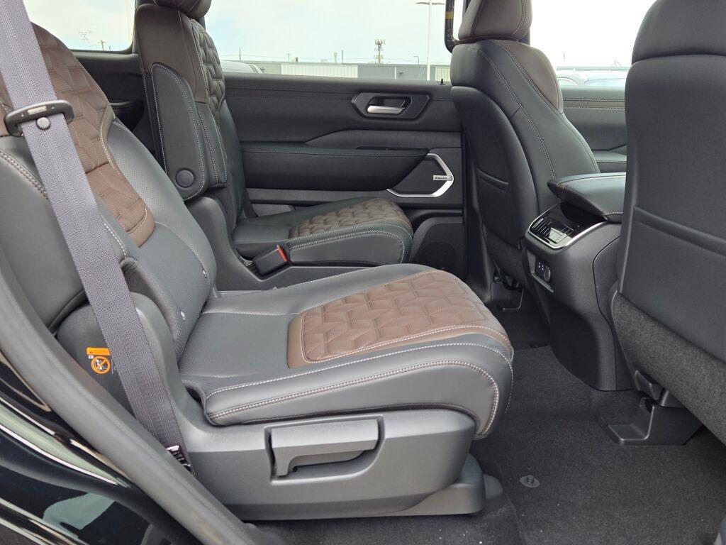 new 2025 Nissan Armada car, priced at $72,254