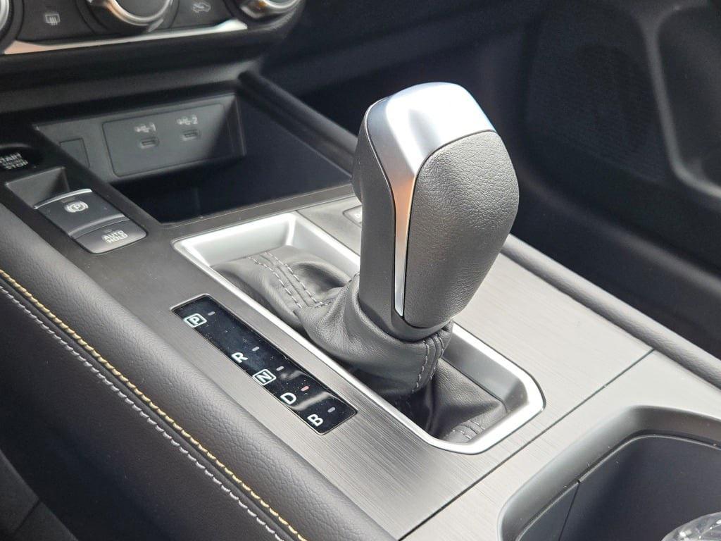new 2025 Nissan Kicks car, priced at $27,180