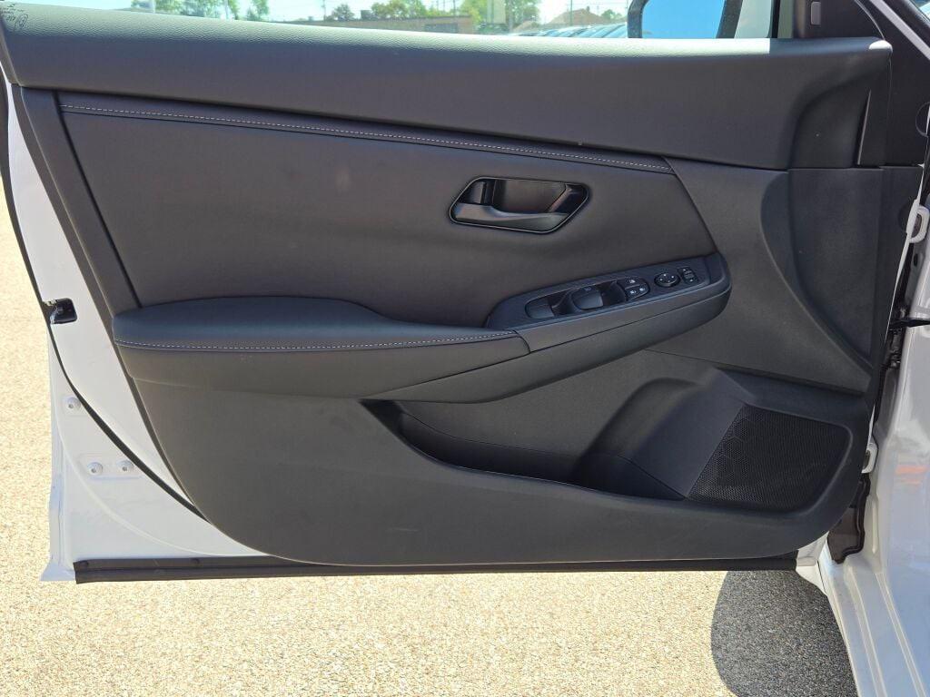 new 2025 Nissan Sentra car, priced at $23,255