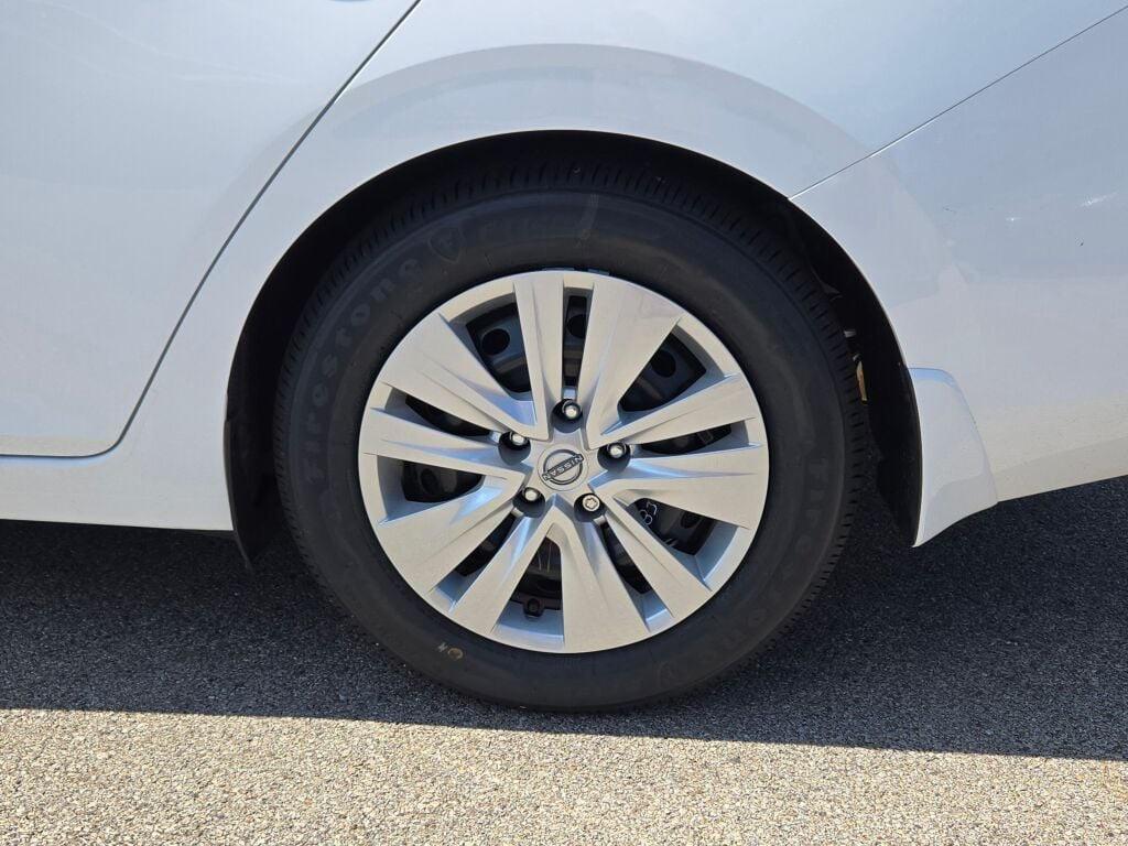 new 2025 Nissan Sentra car, priced at $23,255