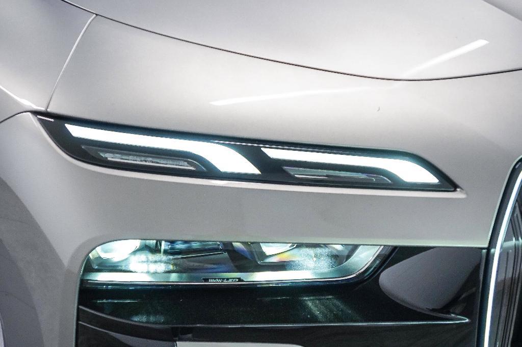 new 2025 BMW i7 car, priced at $115,775