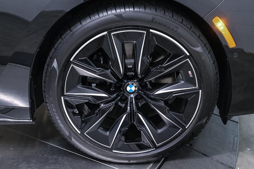 new 2025 BMW i7 car, priced at $137,040