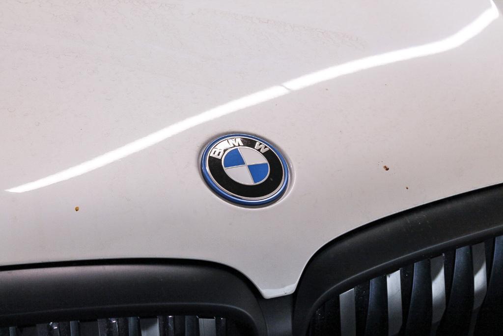 new 2025 BMW X5 PHEV car, priced at $84,840