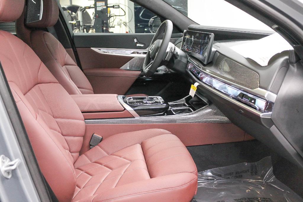 new 2025 BMW 760 car, priced at $144,055