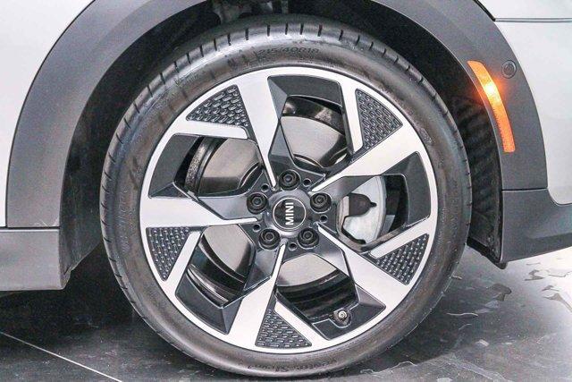 used 2025 MINI Hardtop car, priced at $33,345