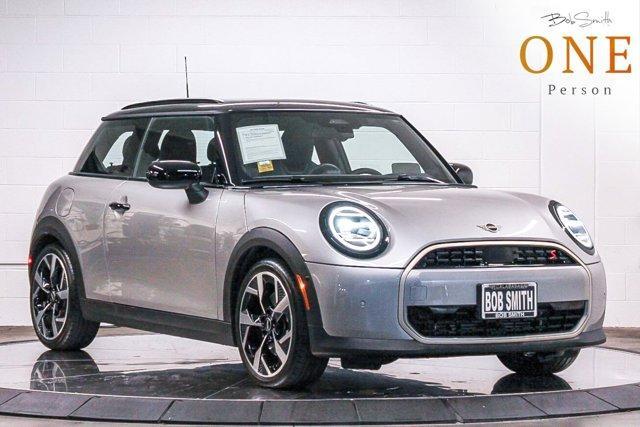 used 2025 MINI Hardtop car, priced at $33,345