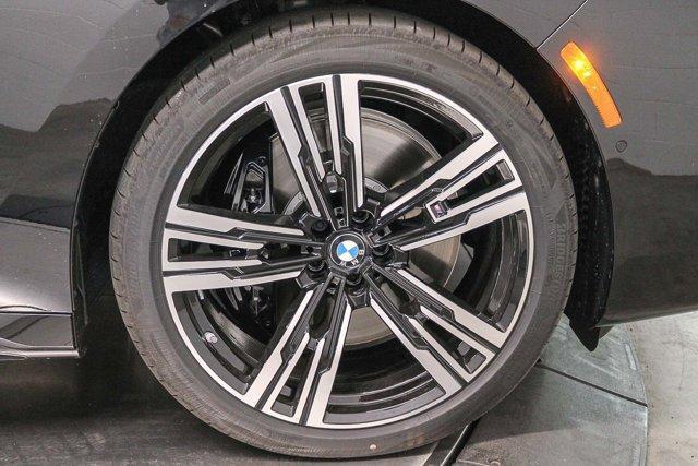 new 2025 BMW 760 car, priced at $130,675
