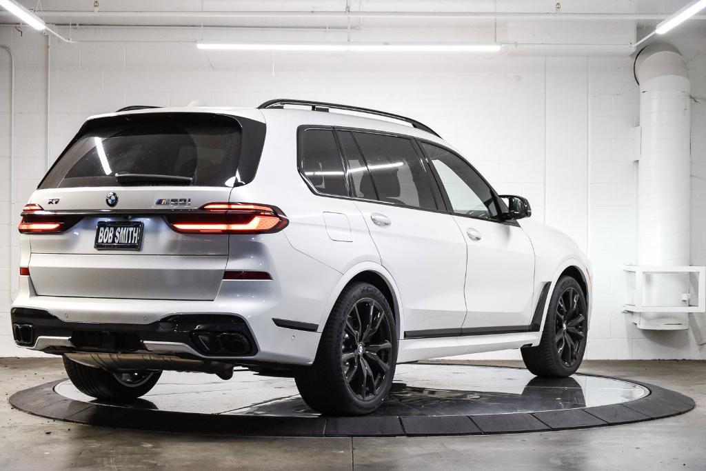 new 2025 BMW X7 car, priced at $121,580