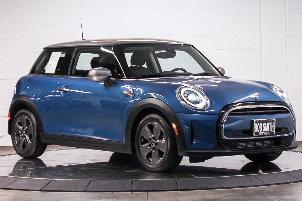 used 2024 MINI Hardtop car, priced at $27,498