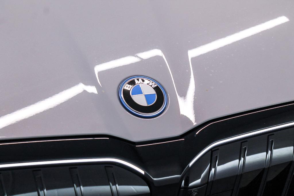 new 2025 BMW i5 car, priced at $76,525