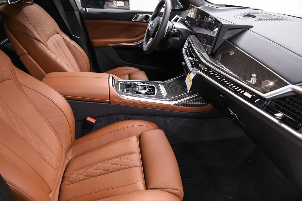 new 2025 BMW X7 car, priced at $130,225