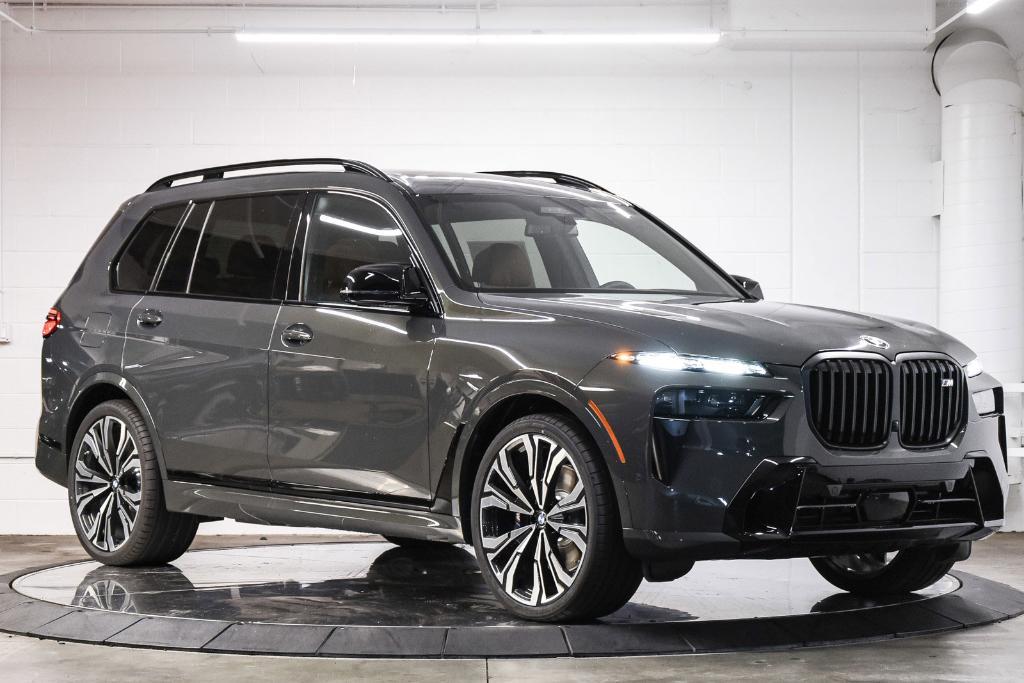 new 2025 BMW X7 car, priced at $130,225