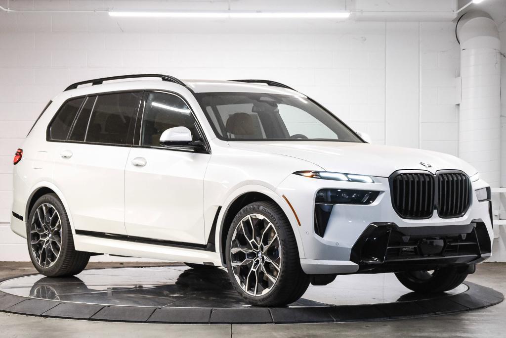 new 2025 BMW X7 car, priced at $96,015