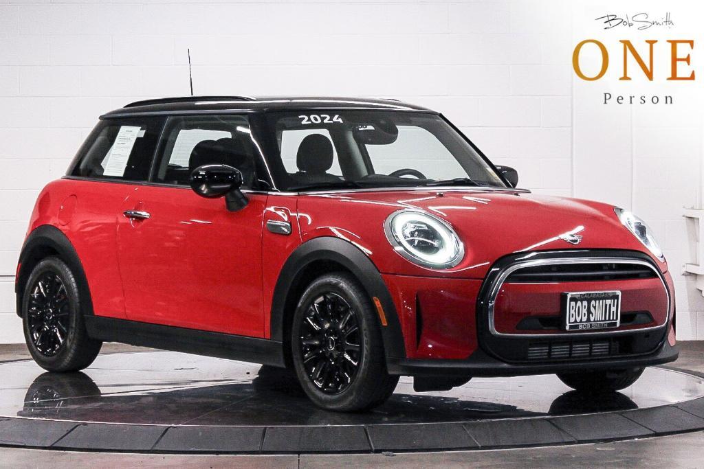 used 2024 MINI Hardtop car, priced at $26,498