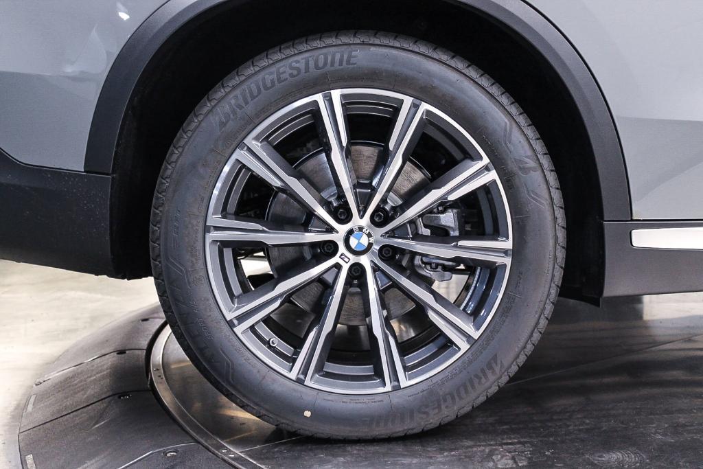 new 2025 BMW X5 car, priced at $81,075