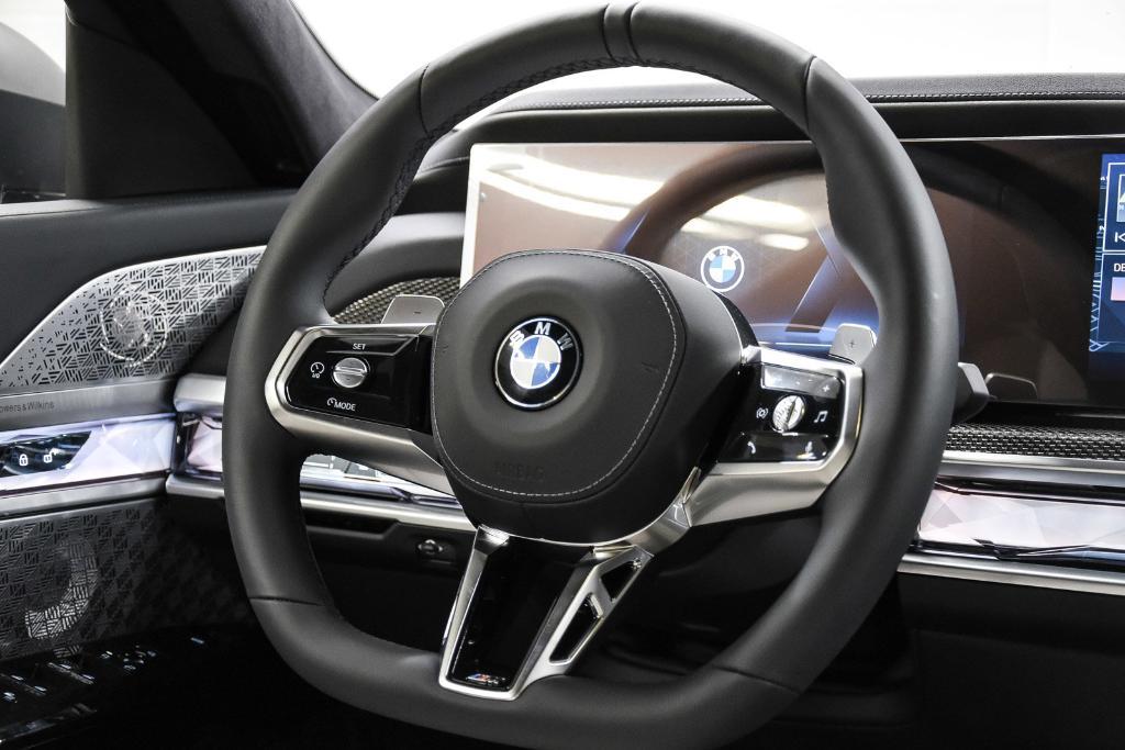 new 2024 BMW 760 car, priced at $143,925