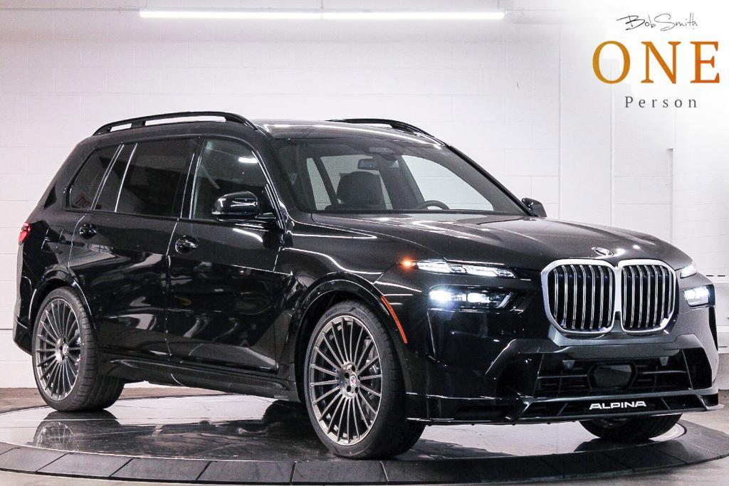 new 2025 BMW X7 car, priced at $157,645