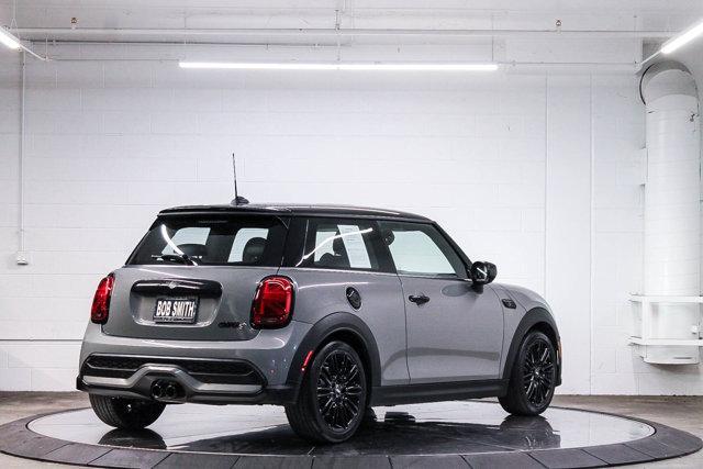 used 2022 MINI Hardtop car, priced at $26,991